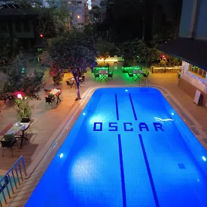  Otel Oscar Garden